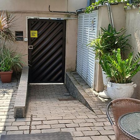 Pousada Parque Suites Estacionamento E Piscina Guarujá Extérieur photo