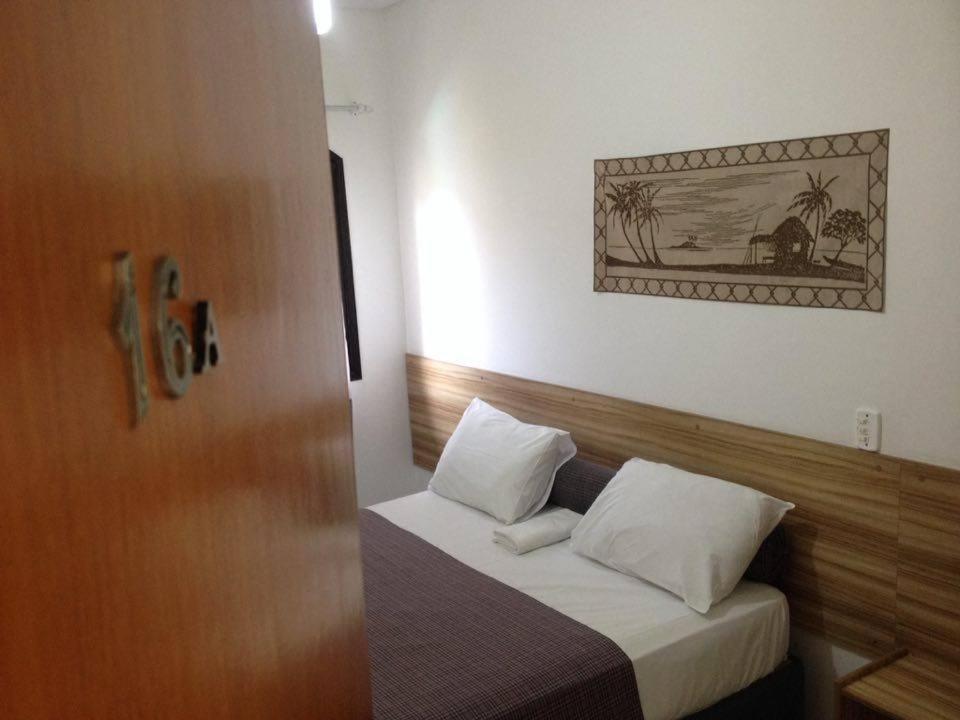 Pousada Parque Suites Estacionamento E Piscina Guarujá Chambre photo